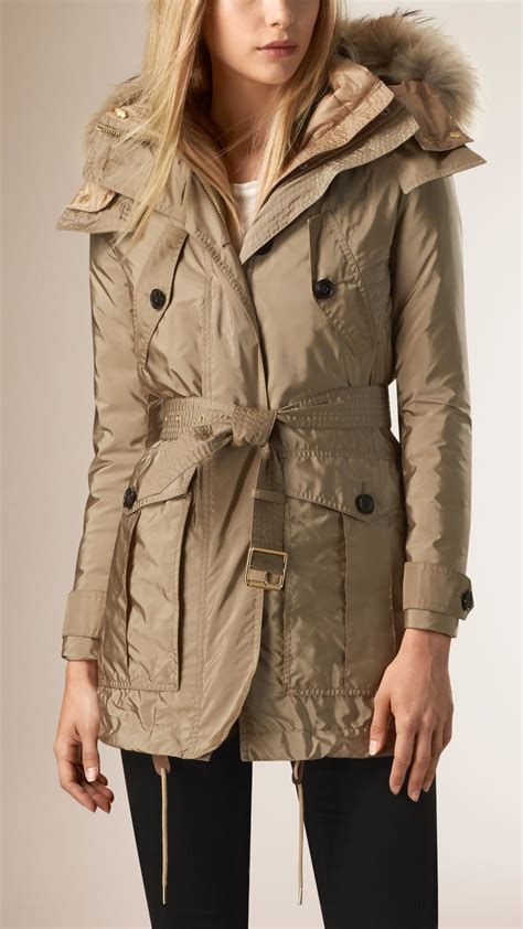 parka burberry mujer|burberry parka black with hood.